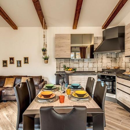 Chez Marie' - Modern Apartment In Countryside Sorrento Exterior foto